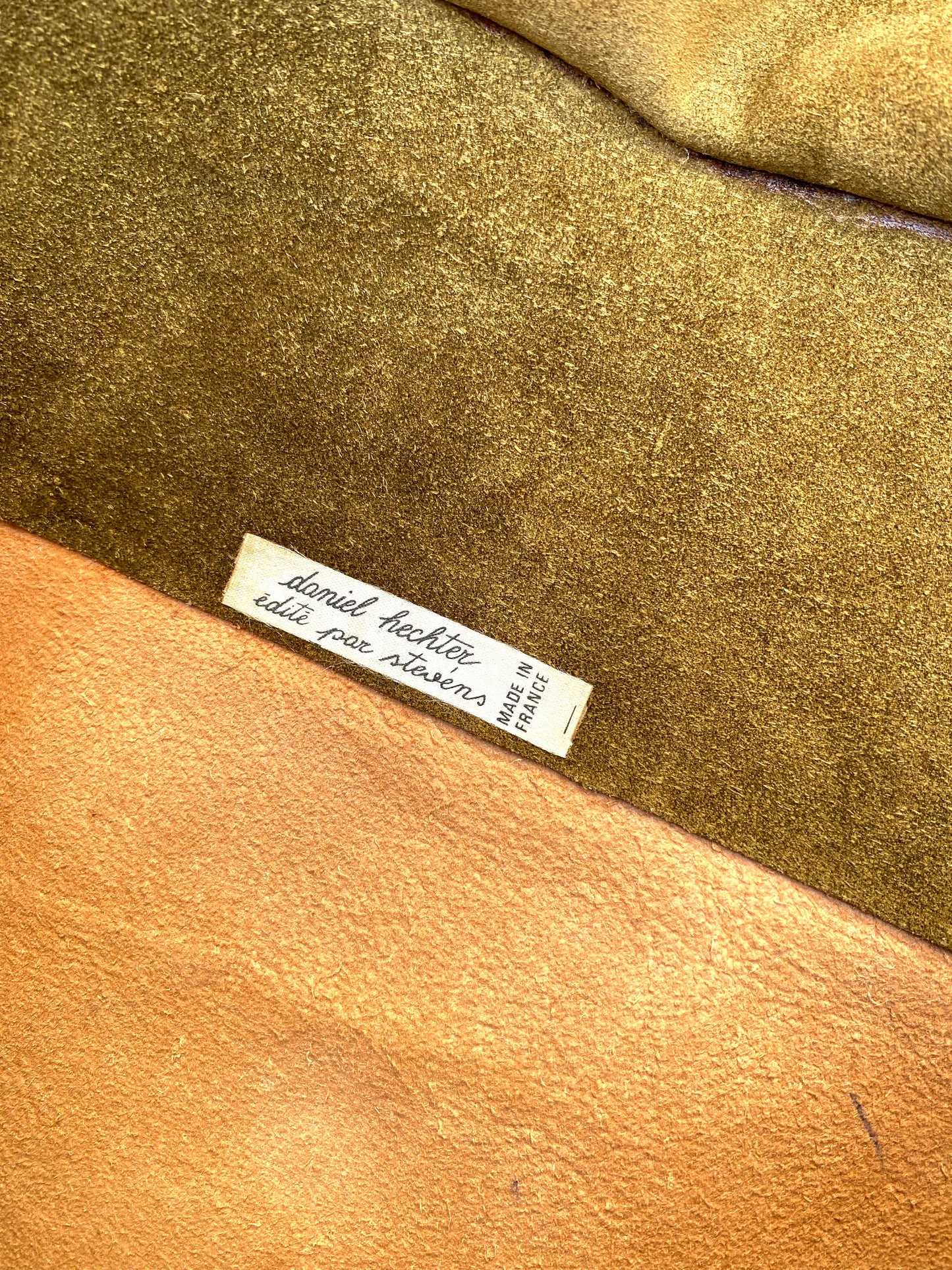 Daniel Hechter édité par Stevens - Suede satchel