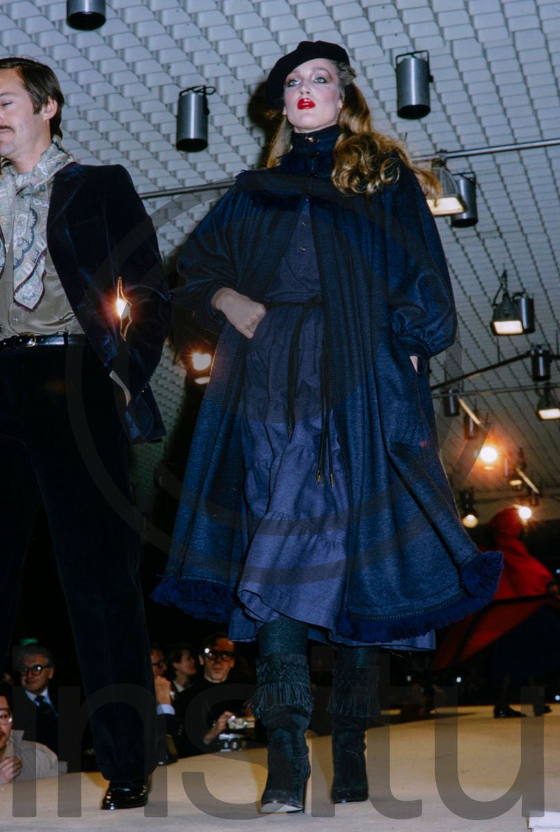Saint Laurent rive gauche - Russian coat