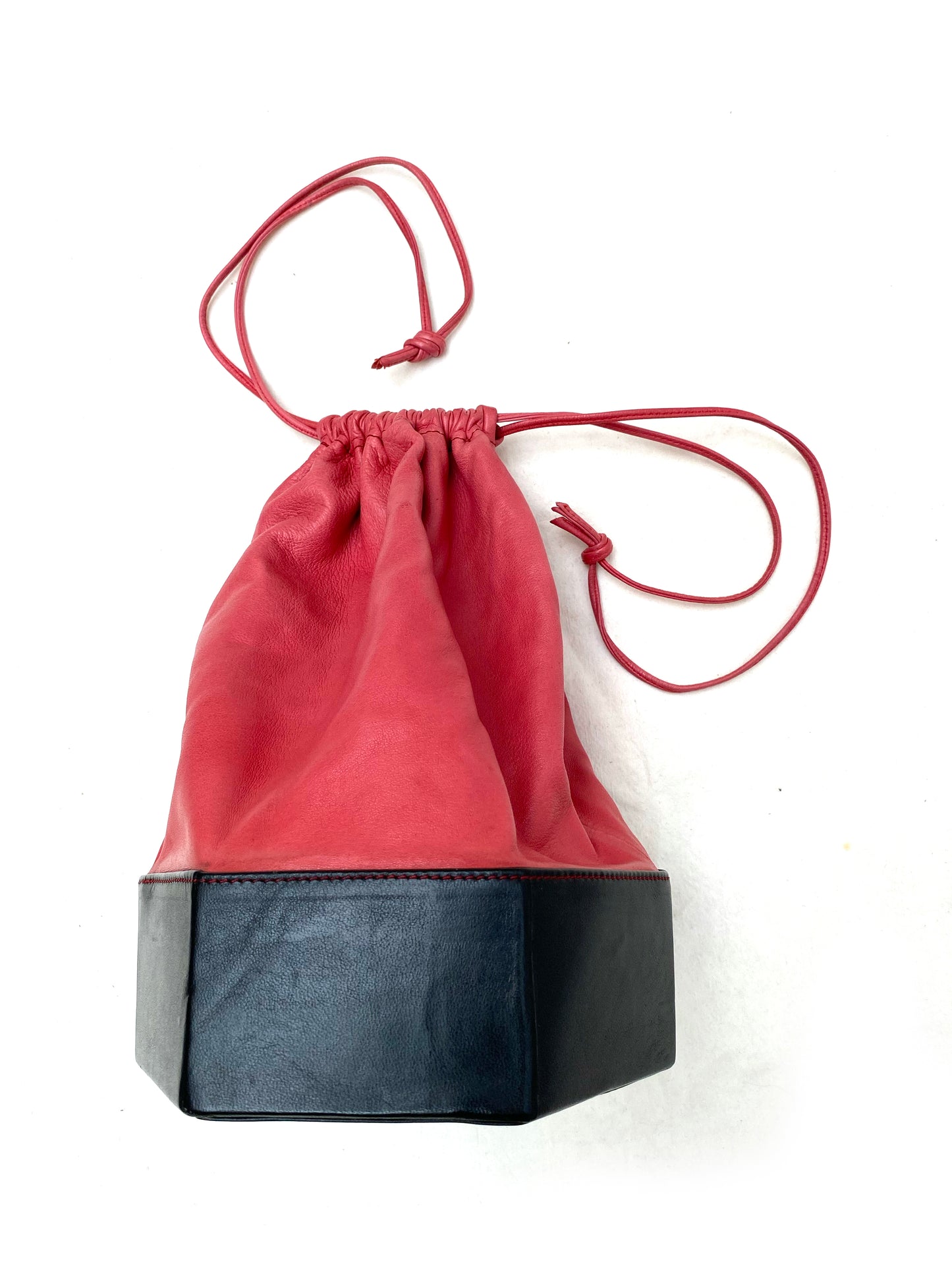 Redwall - Bucket bag