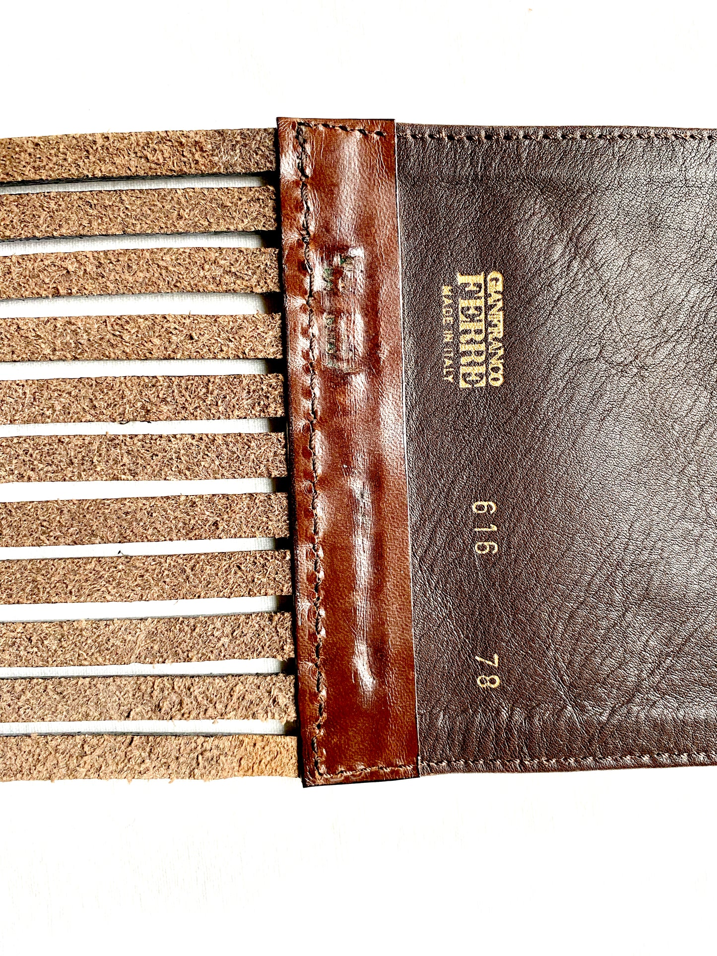 Gianfranco Ferré - Belt to tie