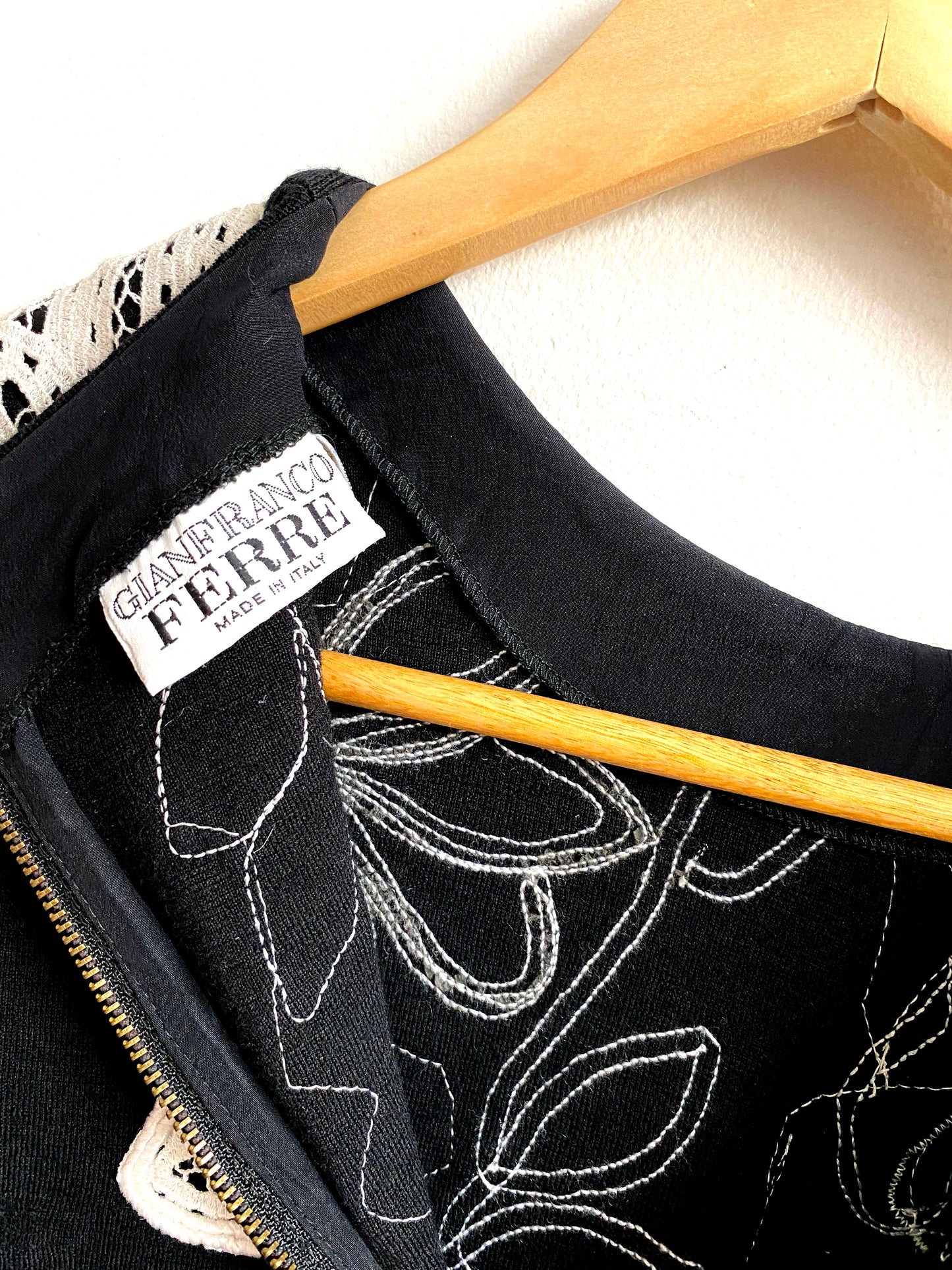 Gianfranco Ferré - Asymetric top