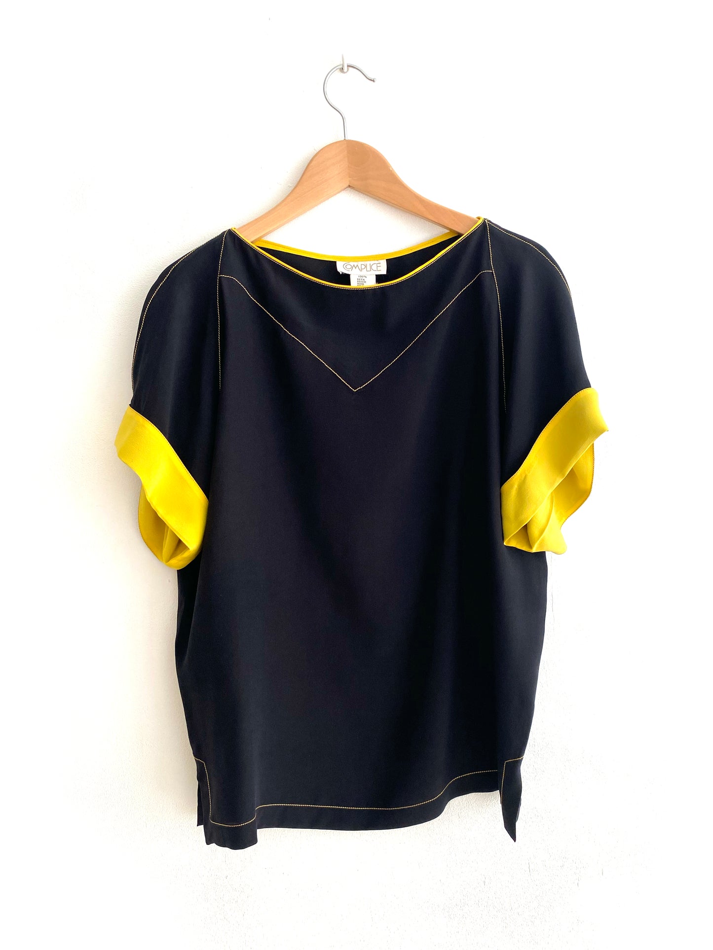Complice - Topstitched top