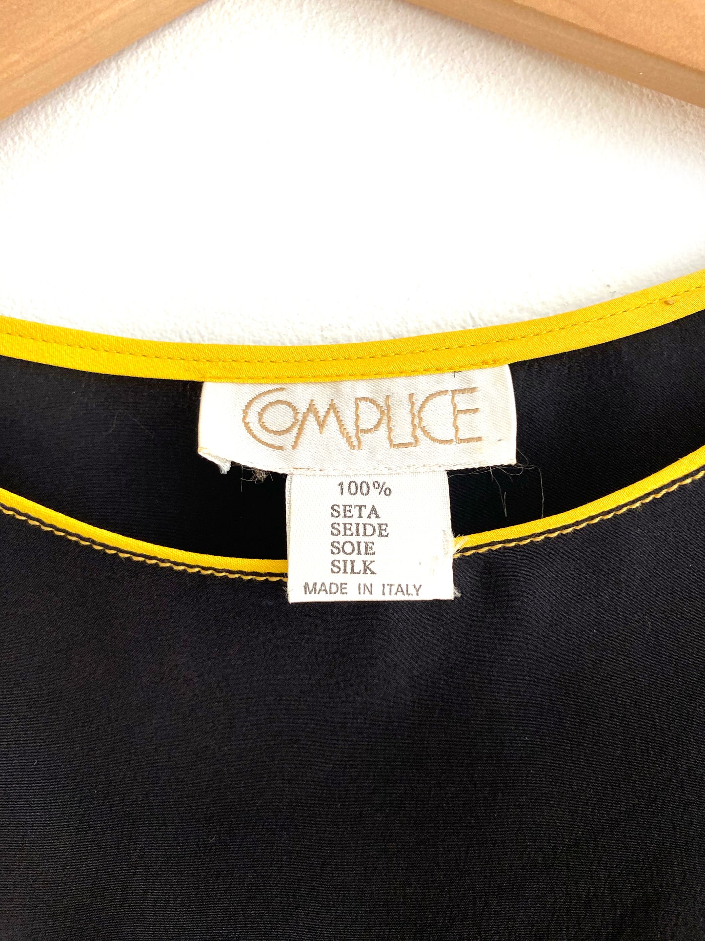 Complice - Topstitched top