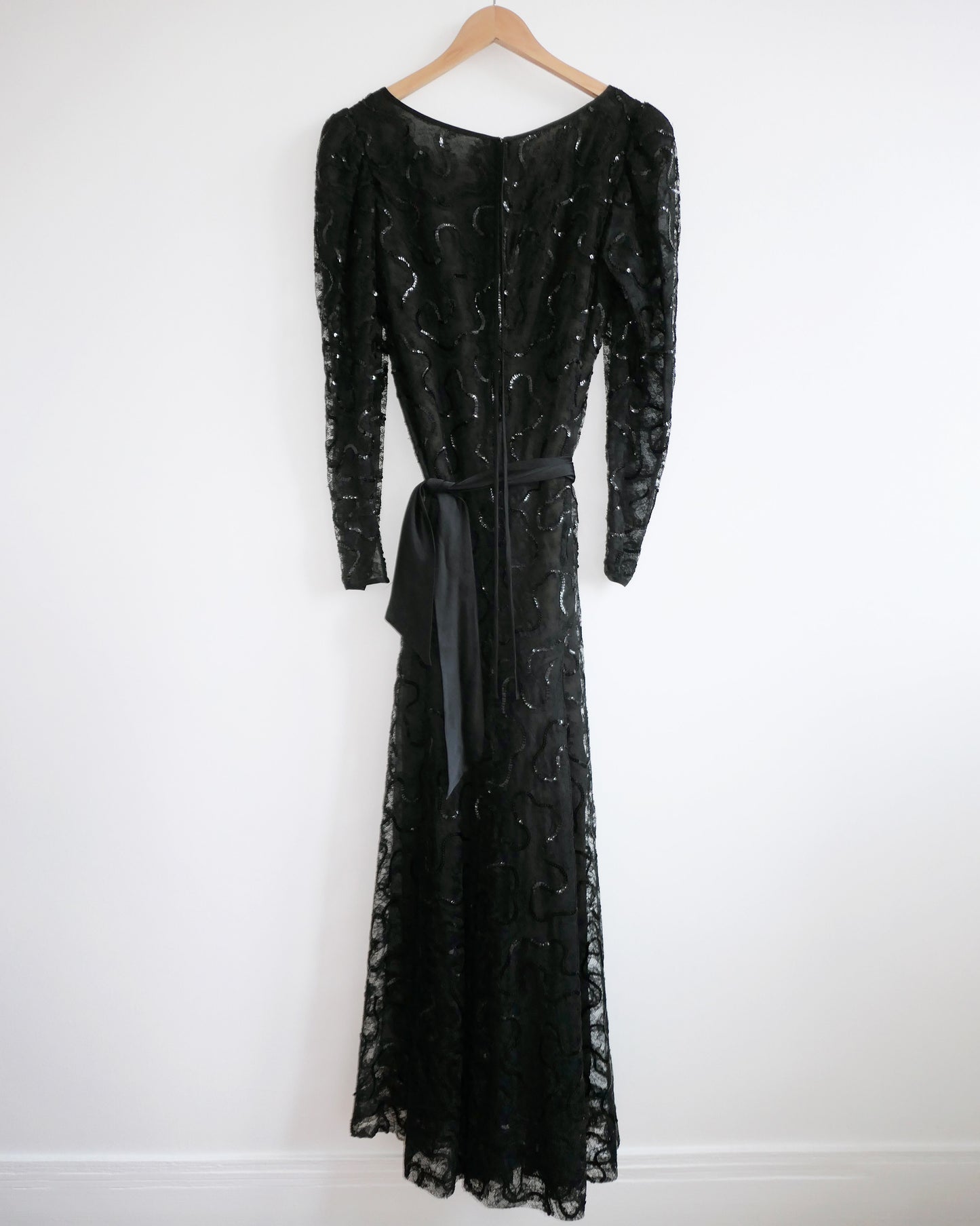 Yves Saint Laurent Paris - Long sequined lace dress (Haute Couture)