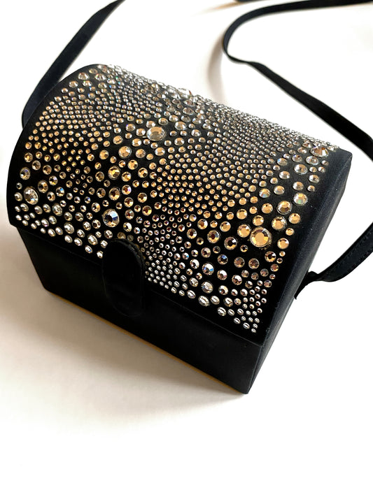 Andrea Pfister - Gift box bag