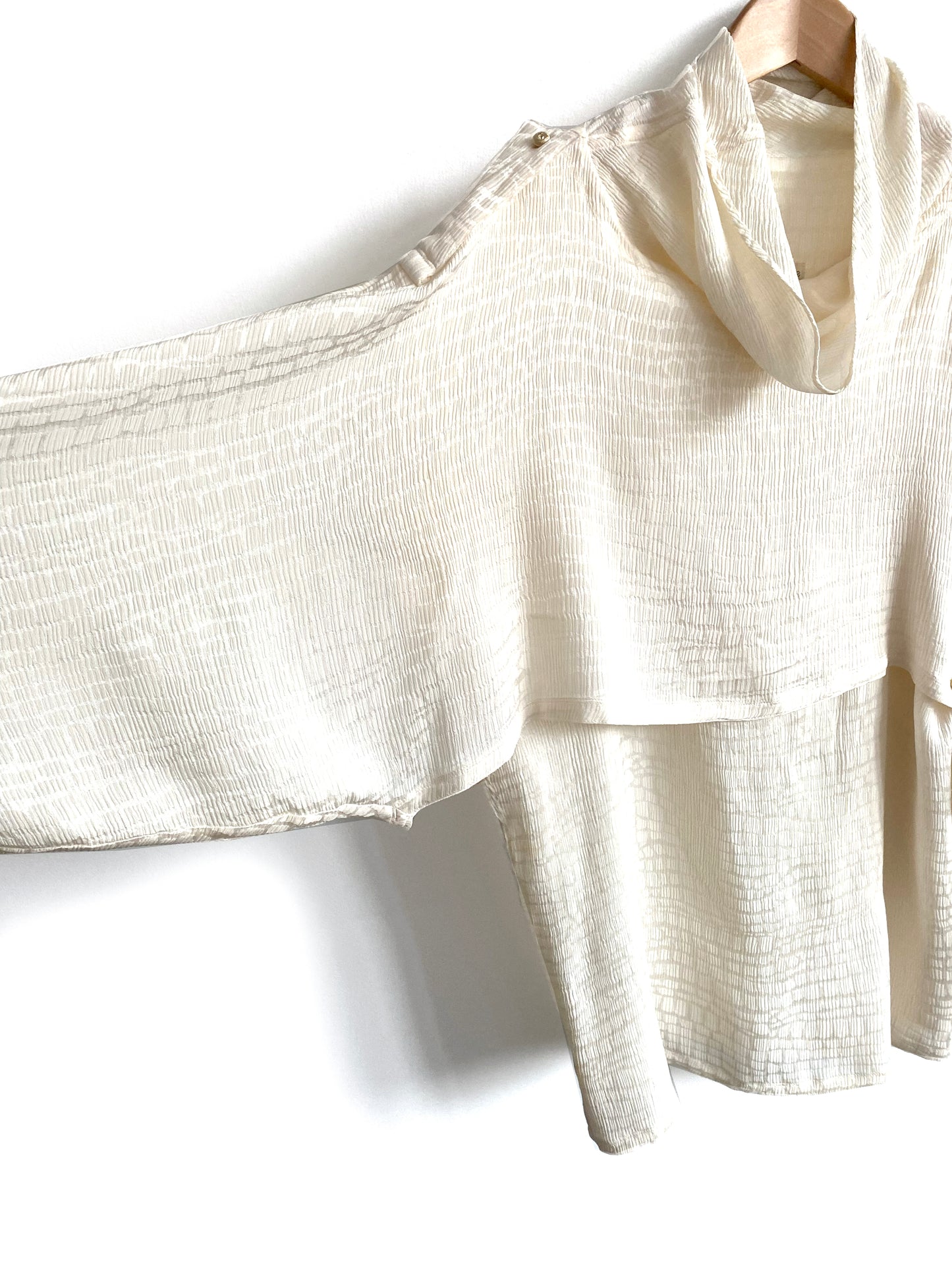 Giani Versace - Embossed silk blouse